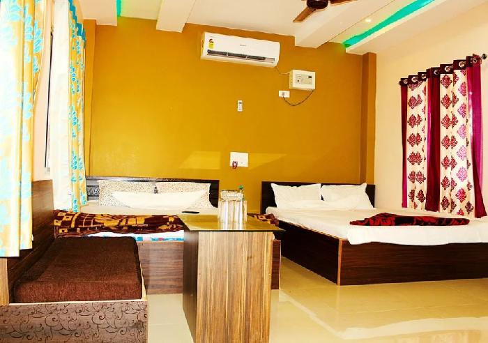1 x AC FAMILY 4 BED ROOM